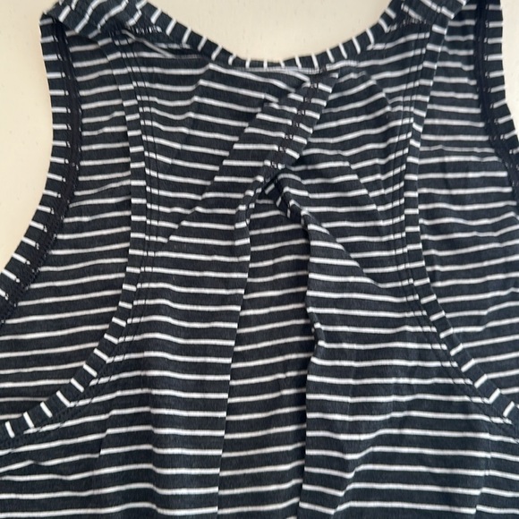 Lululemon - Picture 7 of 7